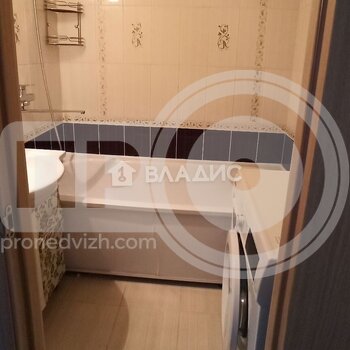 Миниатюра 1к, 1/10 П, Россия, Воронеж, улица Богдана Хмельницкого, 54Б, 37.5 кв.м