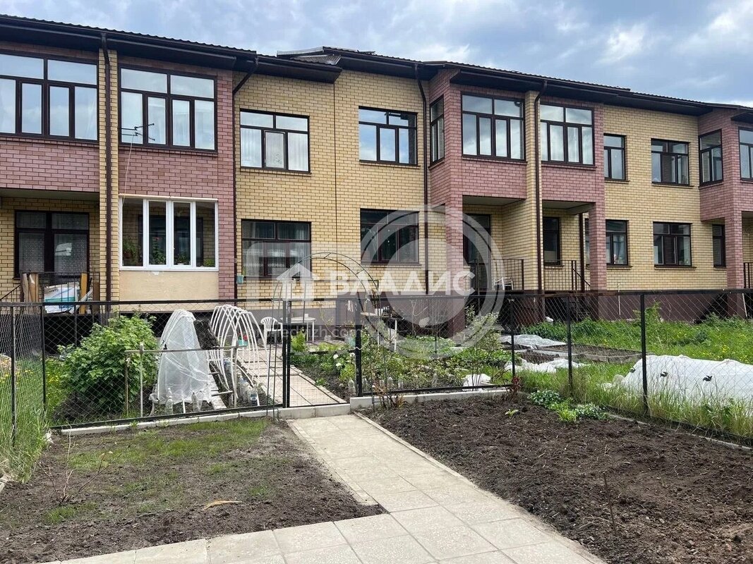 4к, 2/2 Б, Россия, Воронежская область, Лиски, Цветочная улица, 5, 124 кв.м