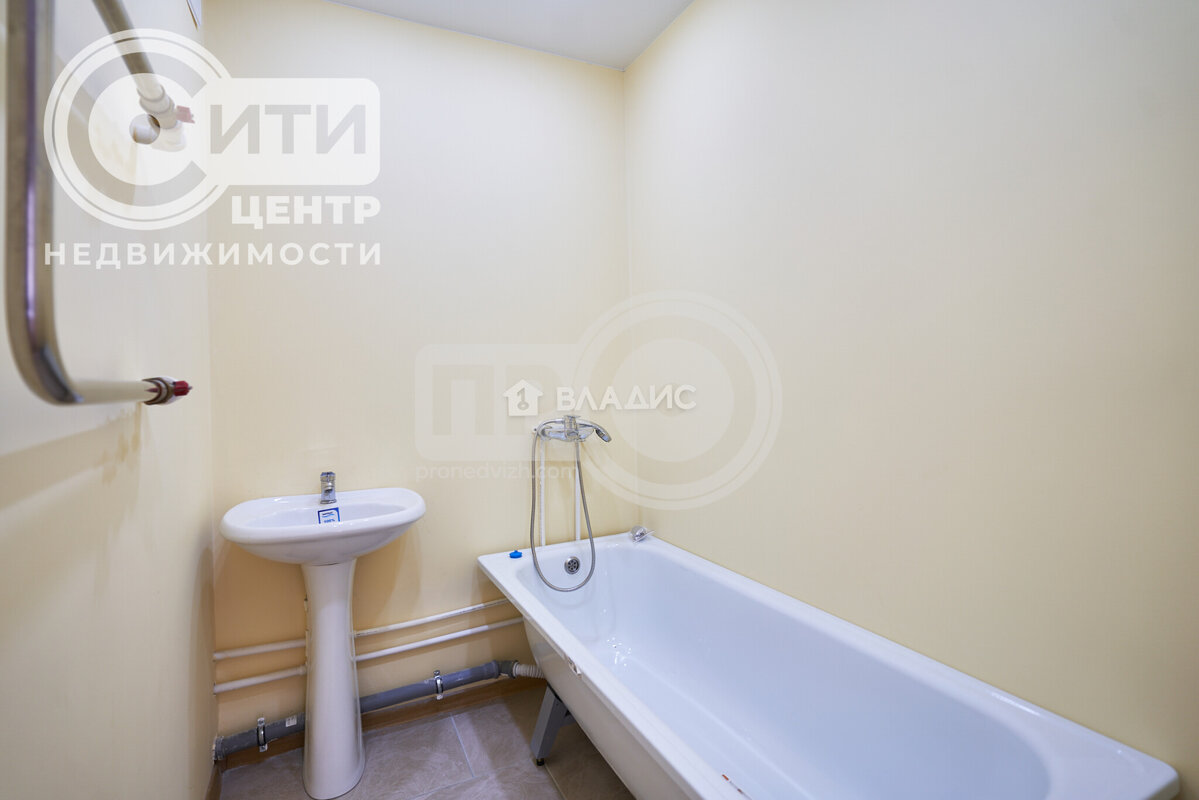 3к, 13/20 М, Россия, Воронеж, улица Артамонова, 34Ж, 83.2 кв.м