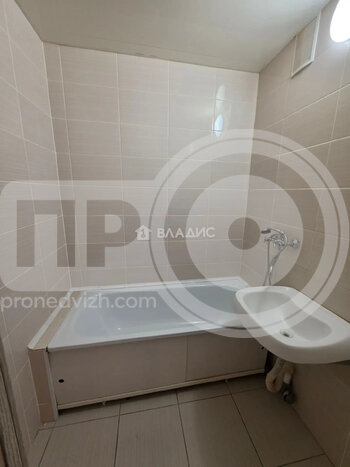 Миниатюра 1к, 8/10 П, Россия, Воронеж, улица Коренцова, 5, 40.1 кв.м